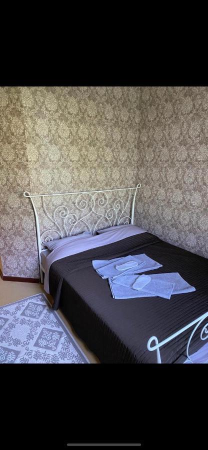 Mini Hotel Venezia Atyraū Екстериор снимка